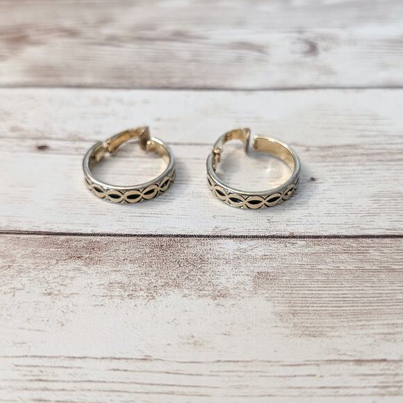 Vintage L H Segal Clip On Earrings - Gold Tone with Black Detail Hoops - Picture 3 of 9